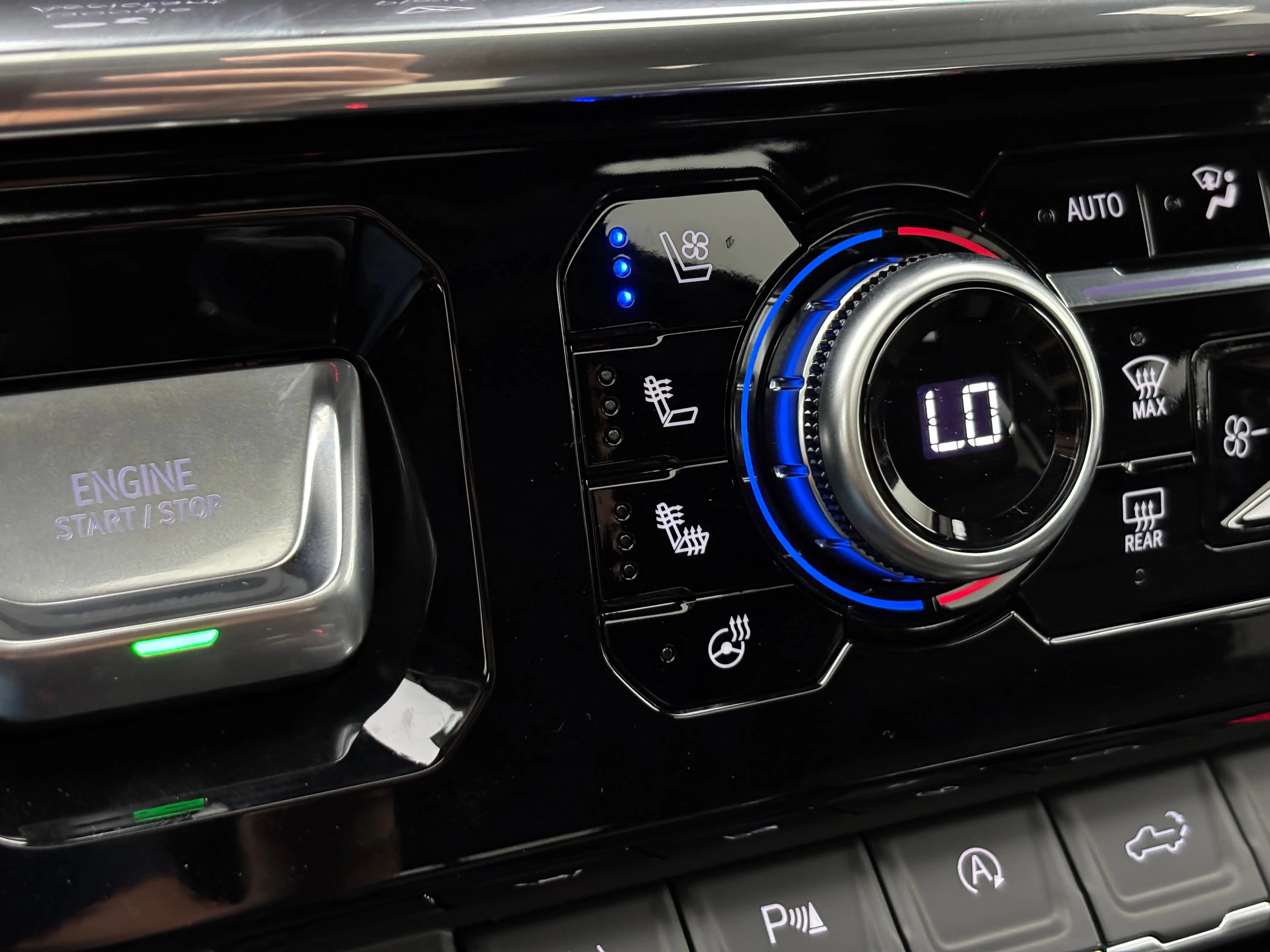 2026 GMC Sierra 1500 Denali - Photo 8