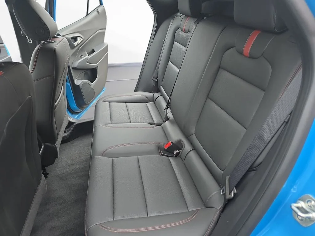 Used 2025 Blue Chevrolet 2RS image 13