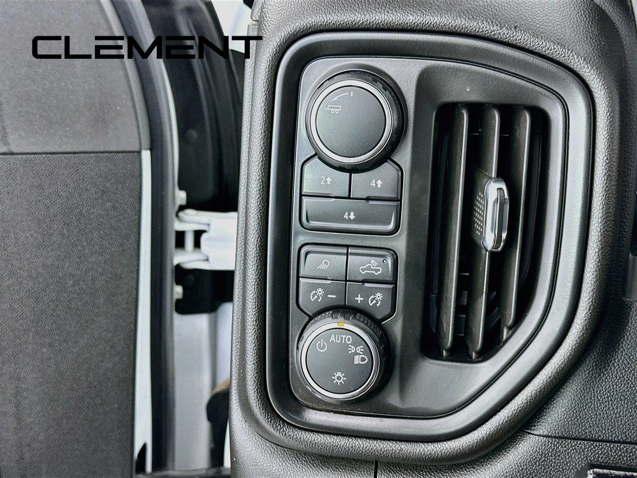 Used 2024 Summit White Chevrolet Custom image 14