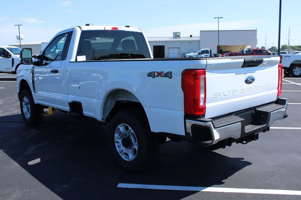 New 2026 Oxford White Ford F-350® XLT image 11