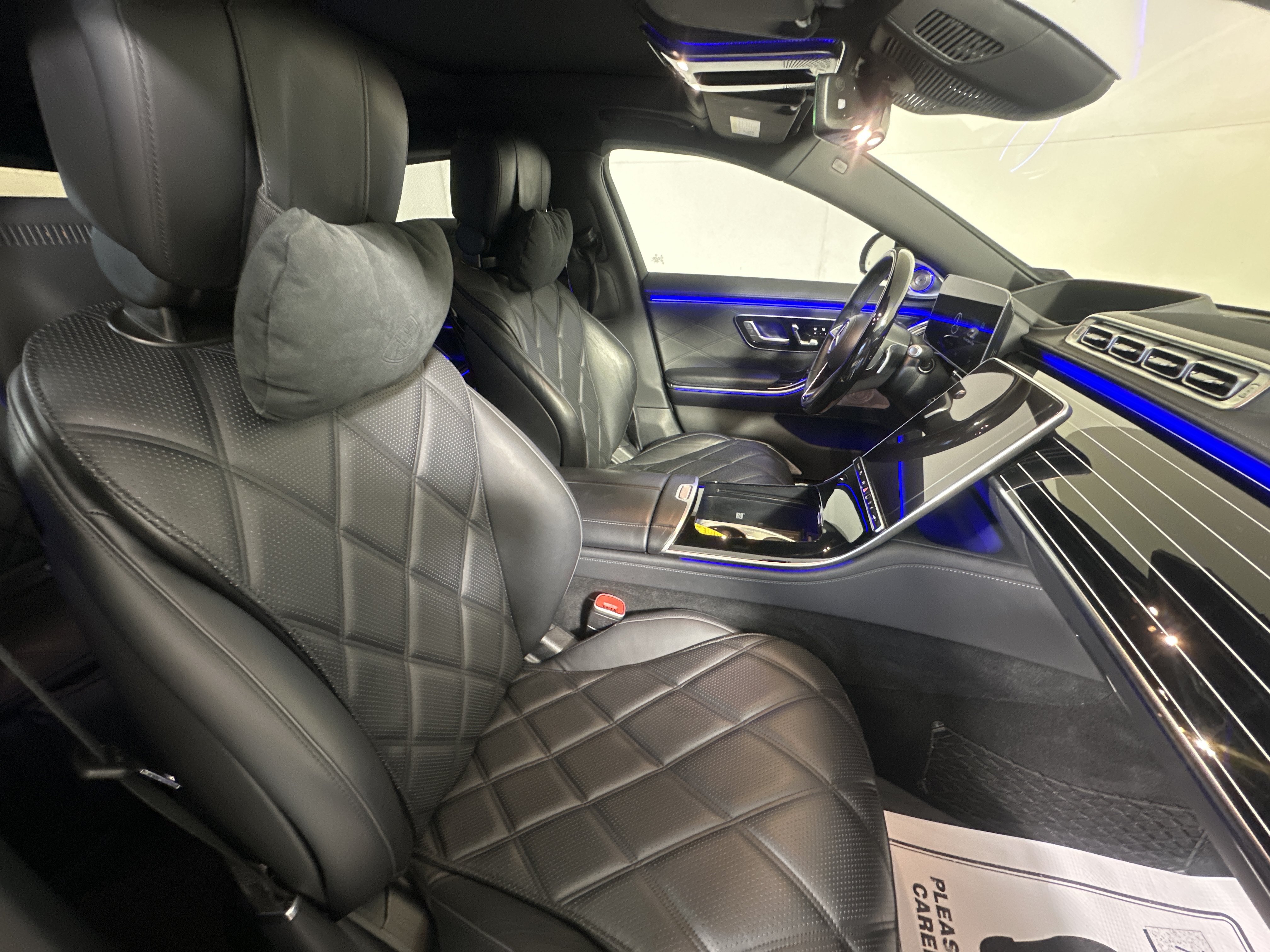 Used 2022 Black Mercedes-Benz Maybach S 580 image 24