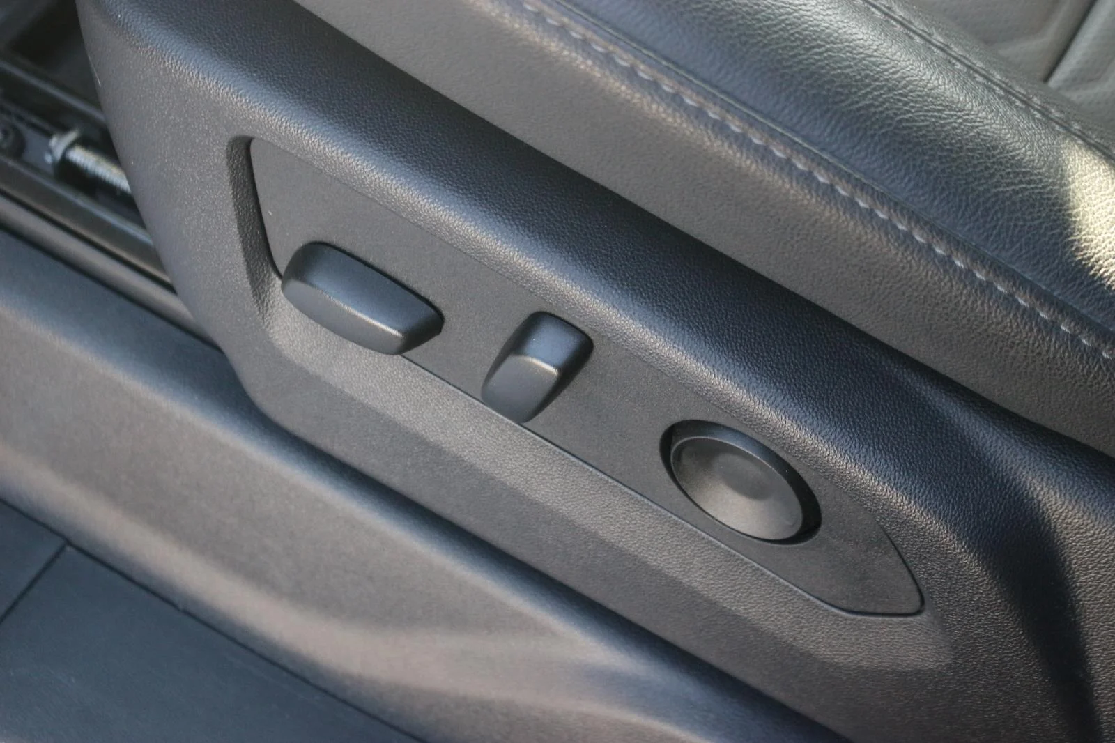 Used 2024 Summit White Chevrolet ZR2 image 23
