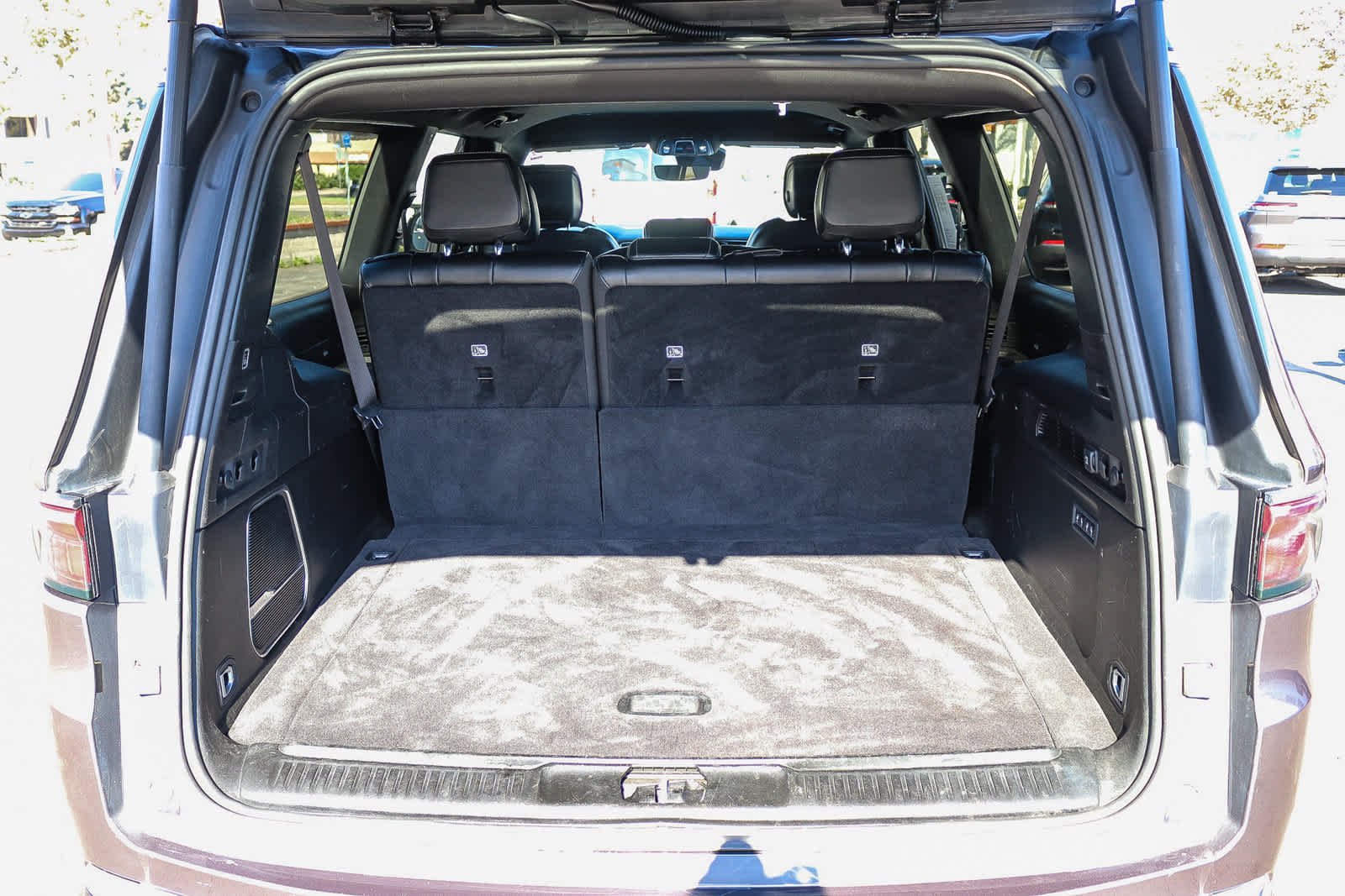 Used 2024 Baltic Gray Metallic Clearcoat Jeep Series II image 24