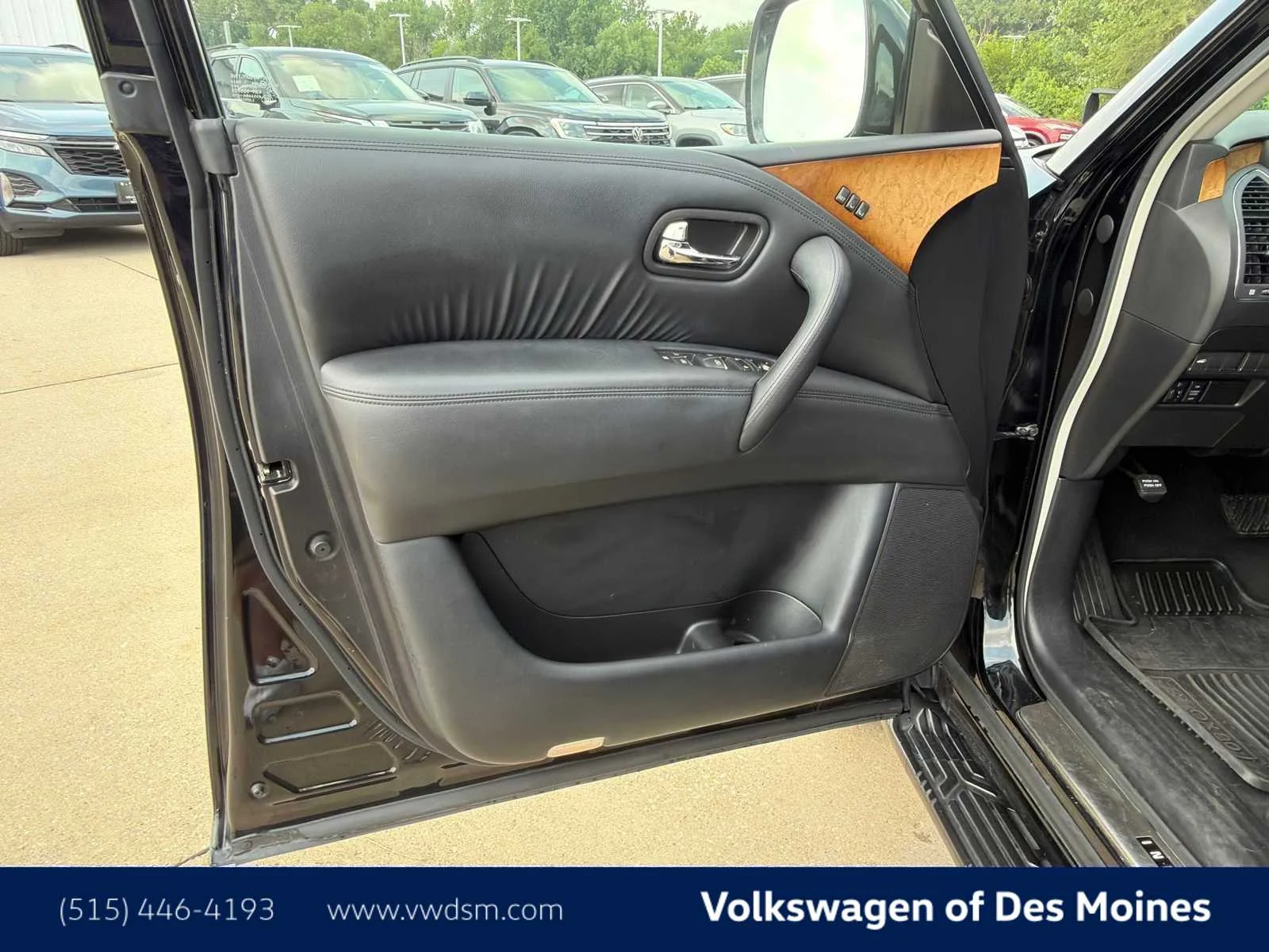 Used 2014 Black Obsidian INFINITI  image 21