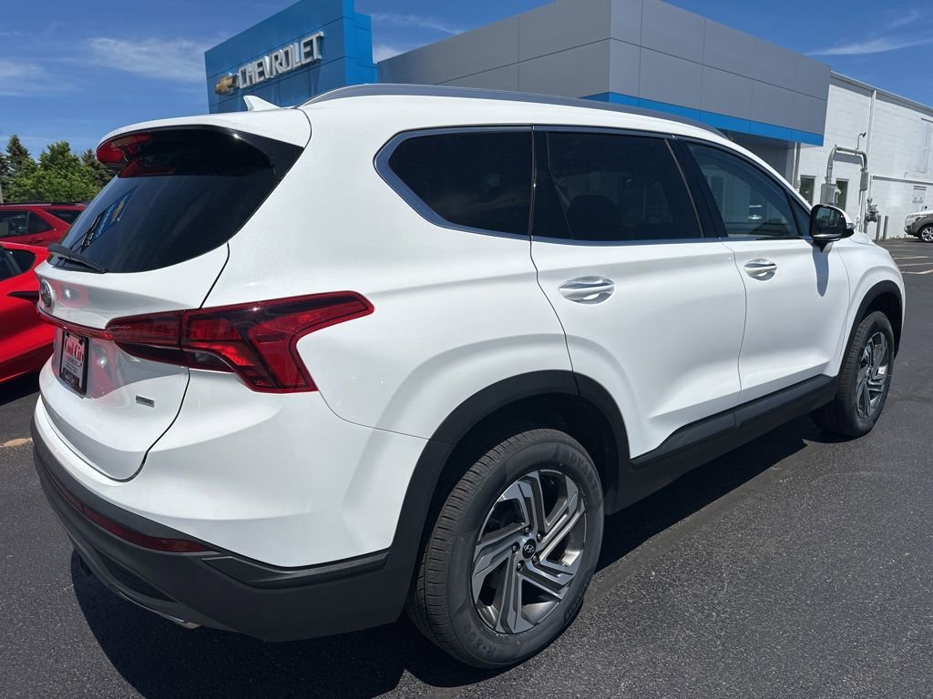 Used 2023 White Hyundai SEL image 4