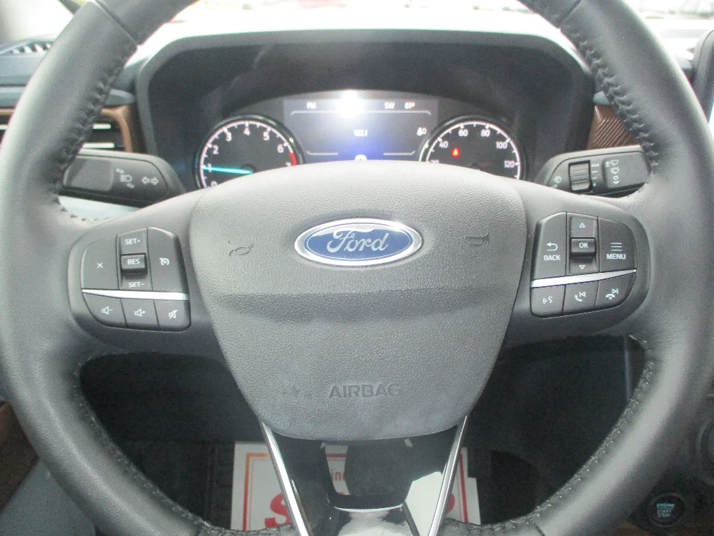 Used 2022 Velocity Blue Metallic Ford Lariat image 12
