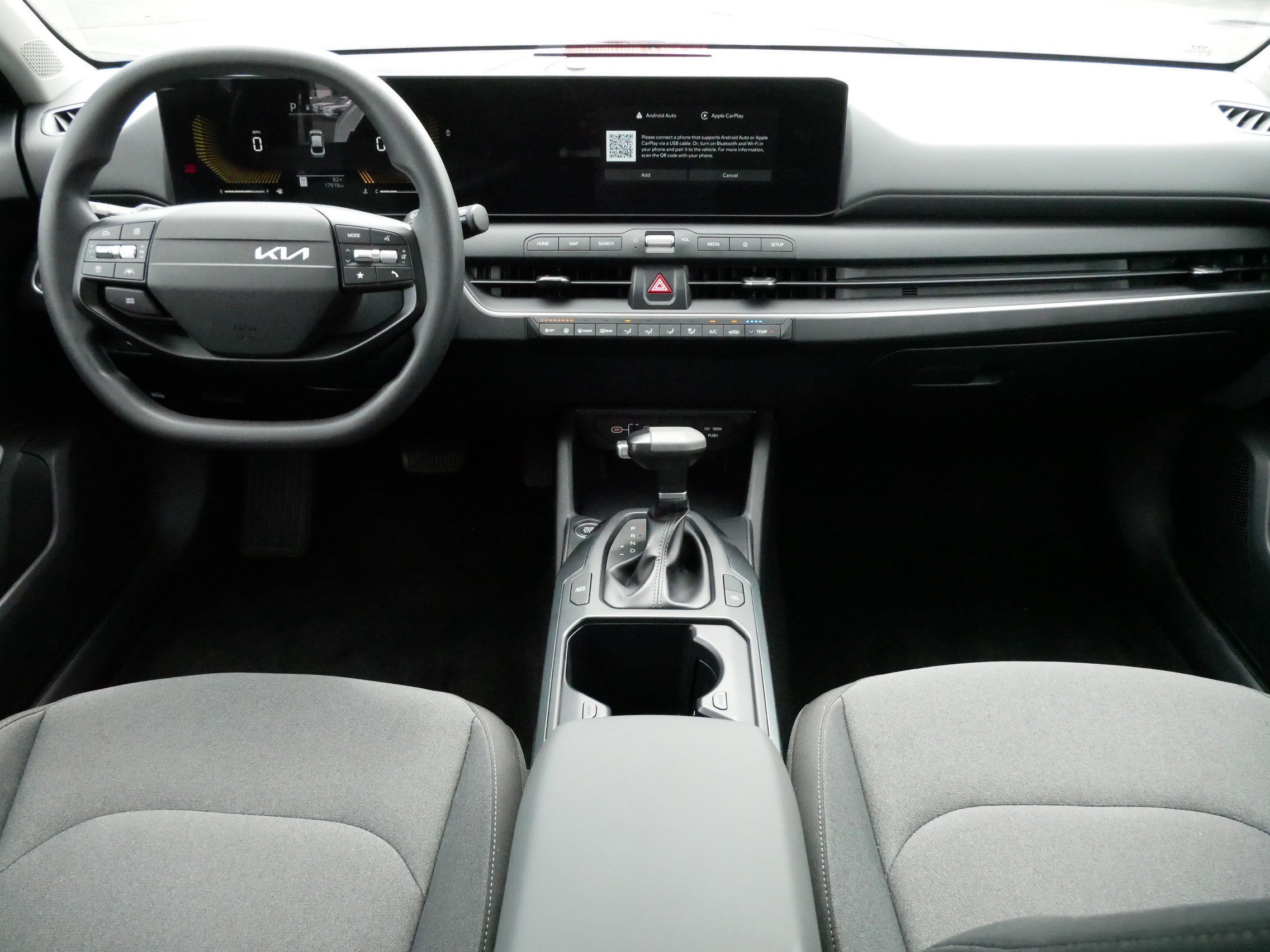 Used 2025 Snow White Pearl Kia LXS image 10