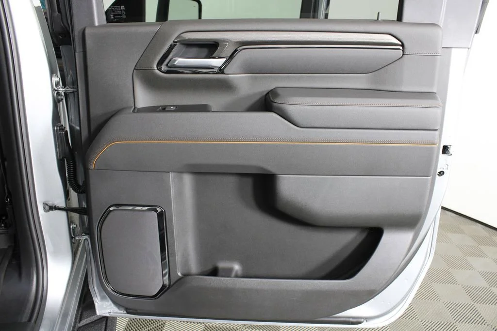 New 2026 Sterling Metallic GMC AT4 image 9