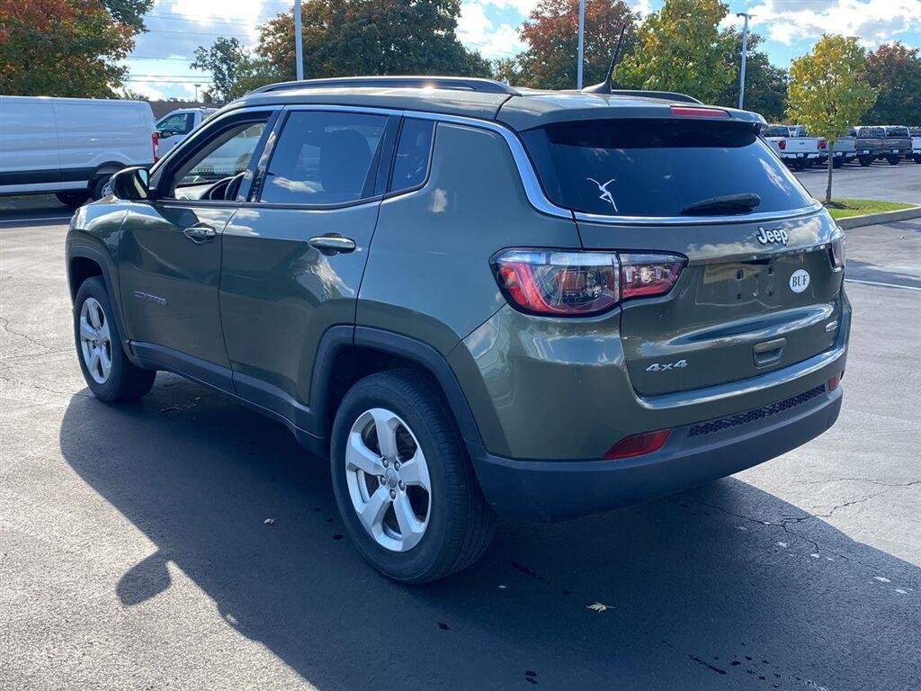 Used 2021 Olive Green Pearlcoat Jeep Latitude image 8