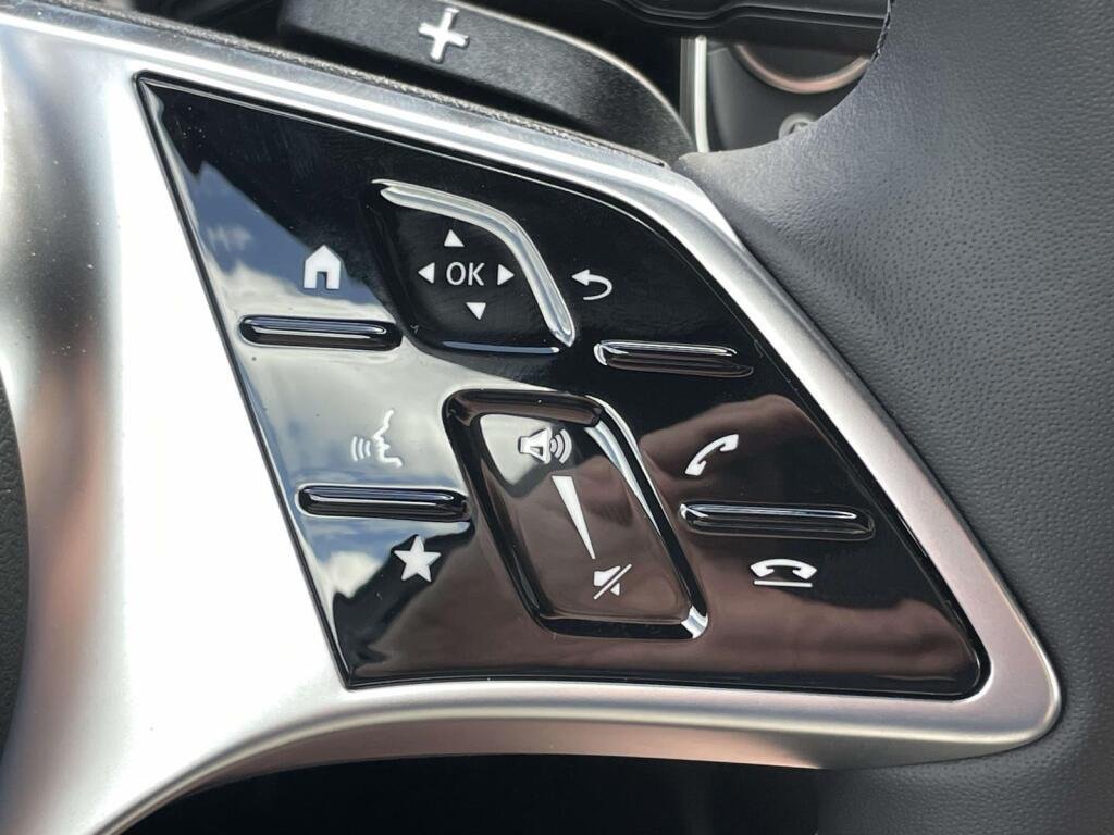 New 2026 Mountain Grey Metallic Mercedes-Benz GLA 250 image 33