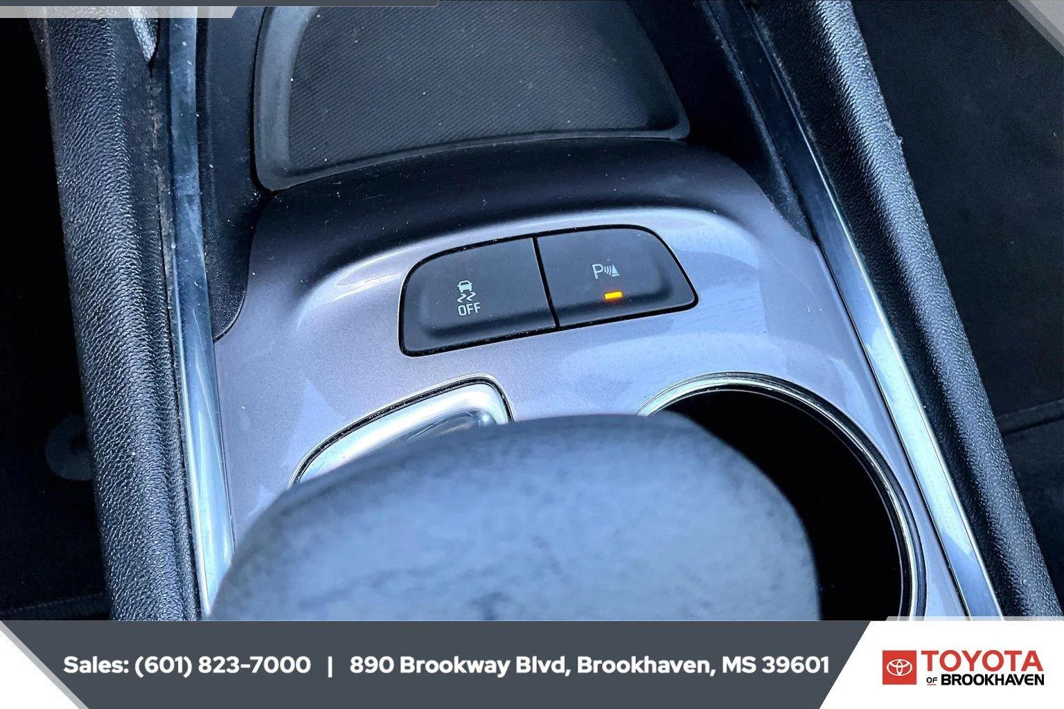 Used 2024 Sterling Gray Metallic Chevrolet LT image 22