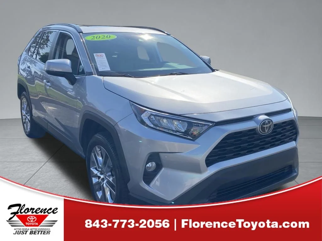 Used 2020 Silver Toyota XLE Premium image 1