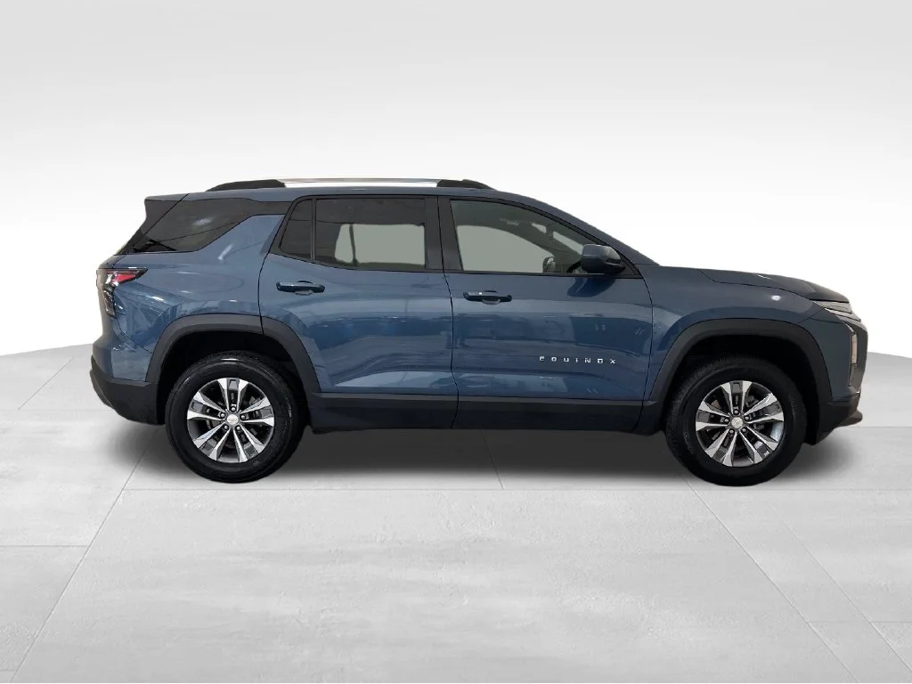 Used 2025 Blue Chevrolet LT image 6
