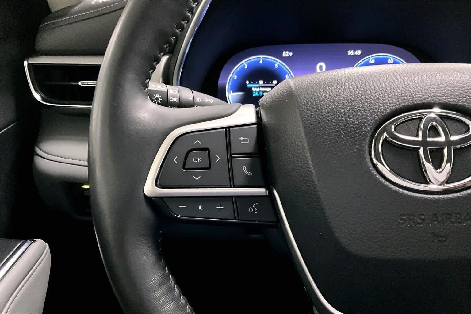 Used 2023 Celestial Silver Metallic Toyota Platinum image 23