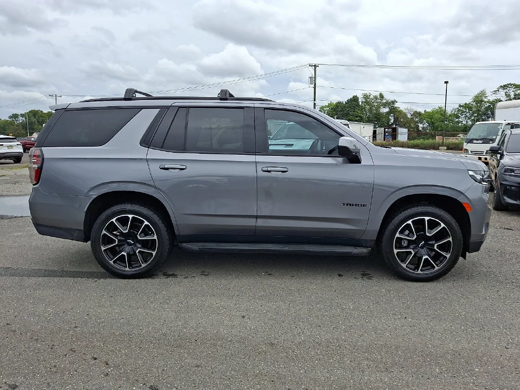 Used 2021 SATIN STEEL METALLIC Chevrolet RST image 13