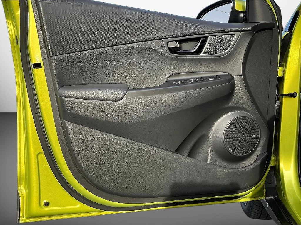 Used 2020 Green Hyundai Ultimate image 21