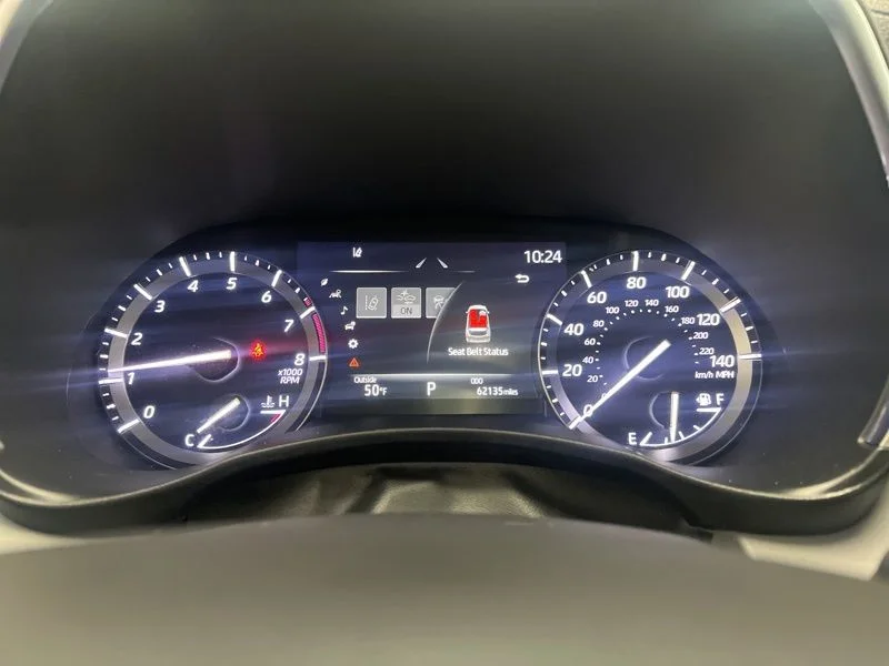 Used 2021 White Toyota Platinum image 28