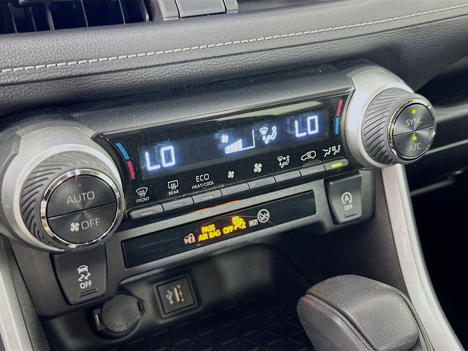 Used 2023 Pearl Toyota XLE image 17