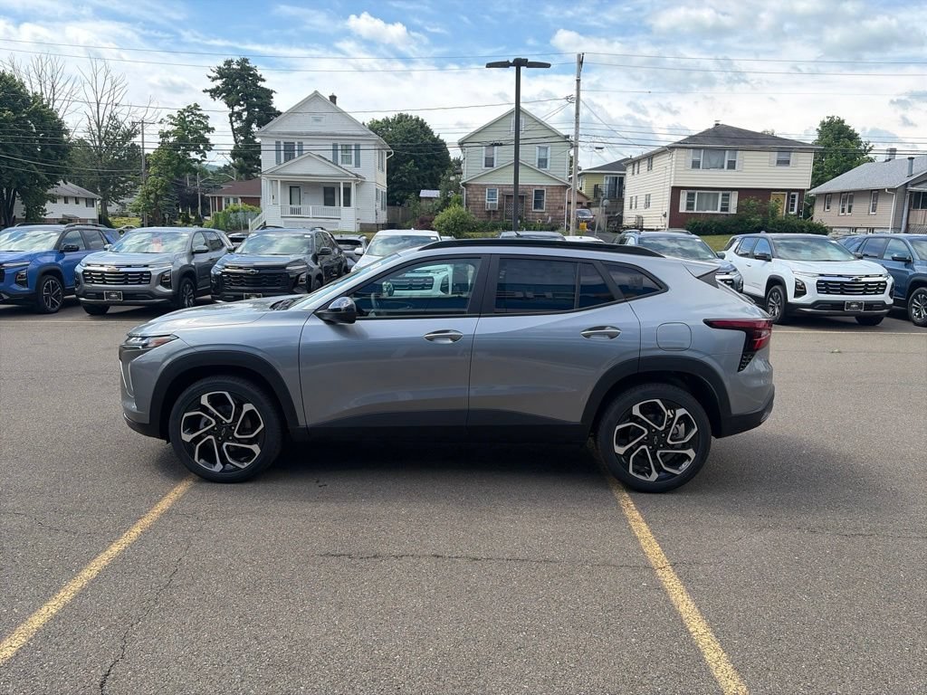 2026 Chevrolet Trax RS - Photo 4