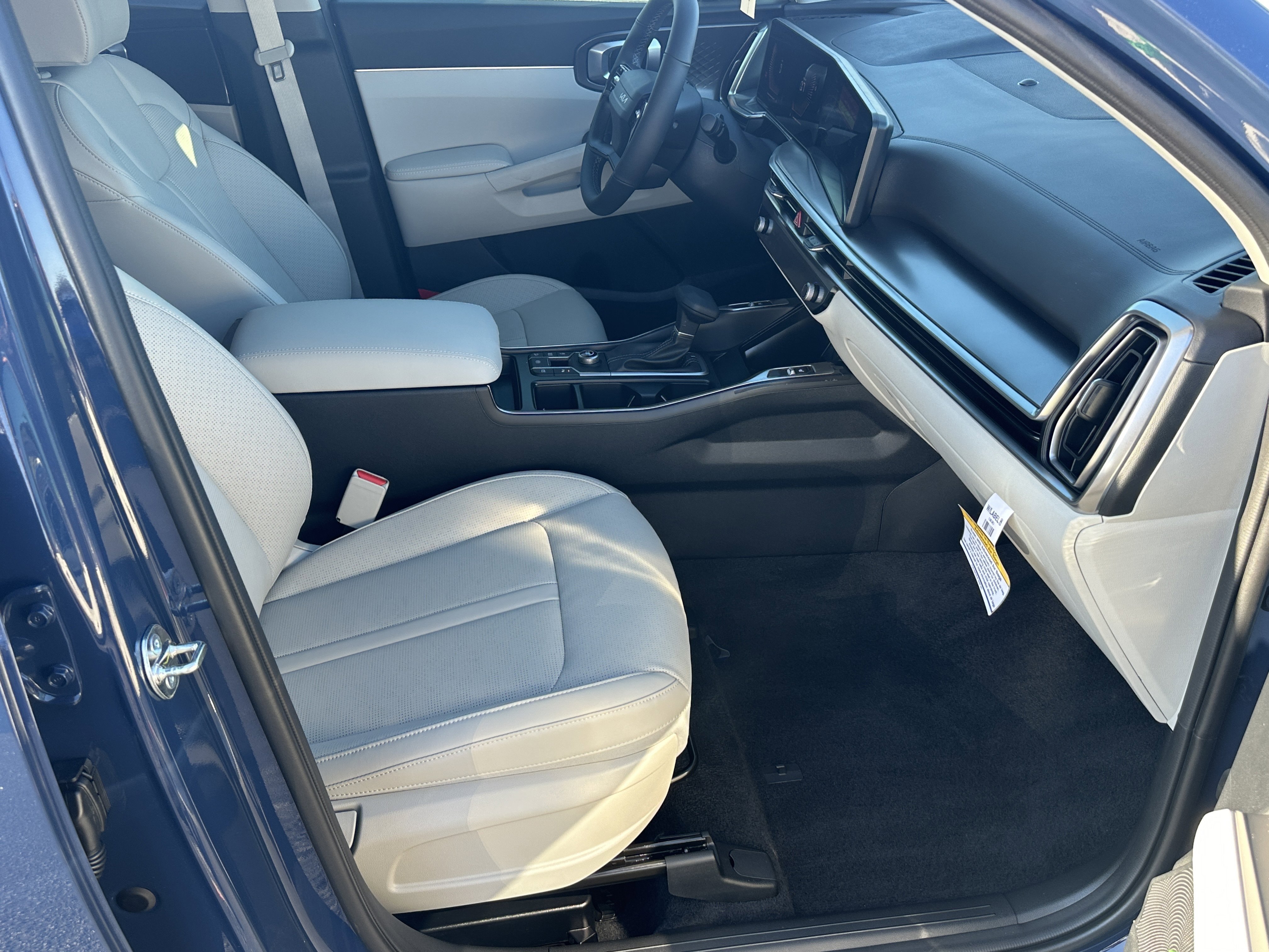 New 2026 Midnight Lake Blue Kia S image 14