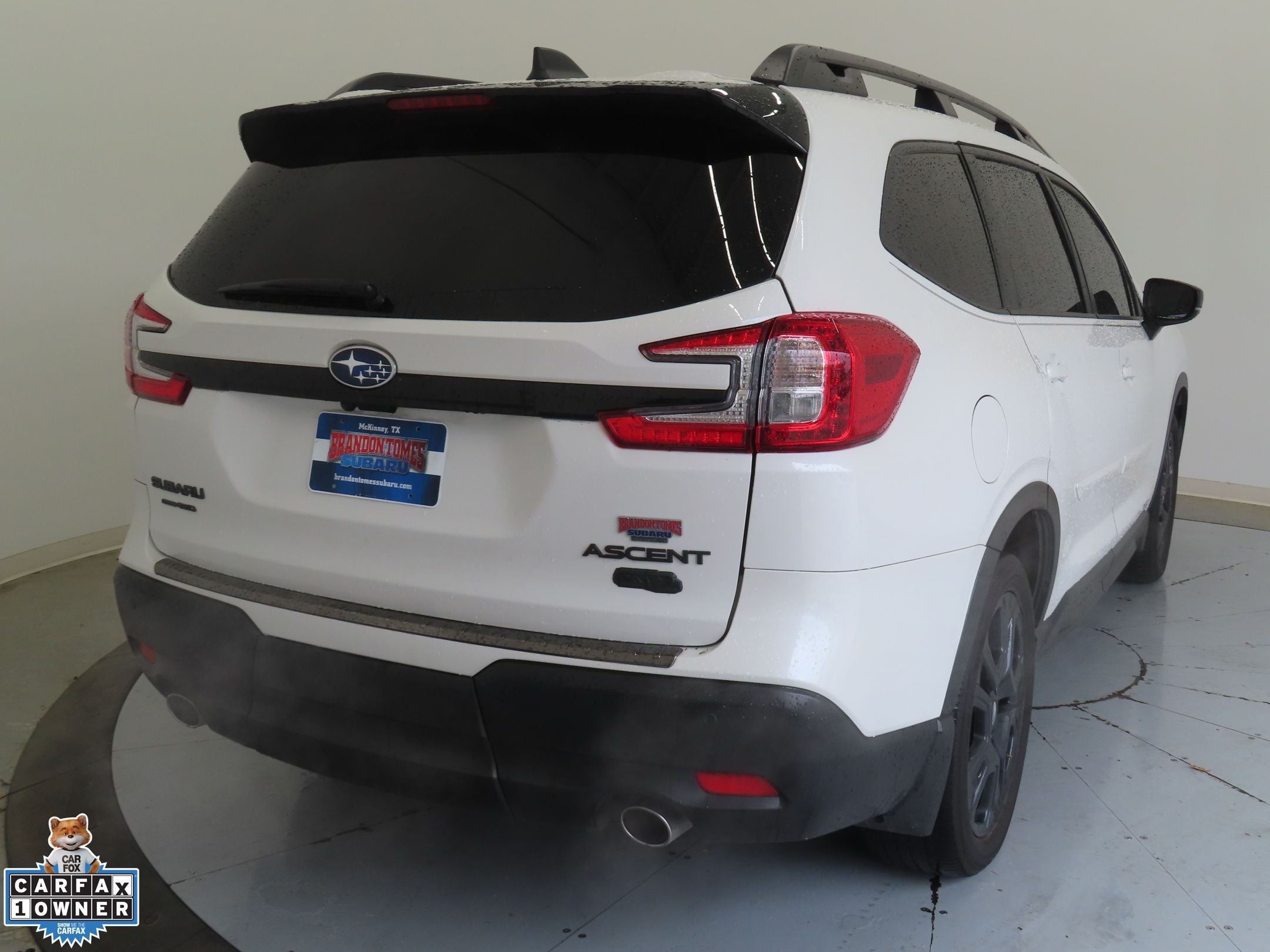 Used 2025 White Subaru Onyx Edition image 3