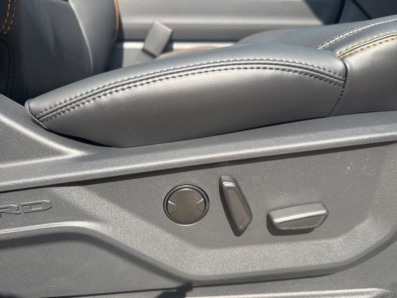 New 2025 Star White Metallic Tri-Coat Ford TREMOR® image 22