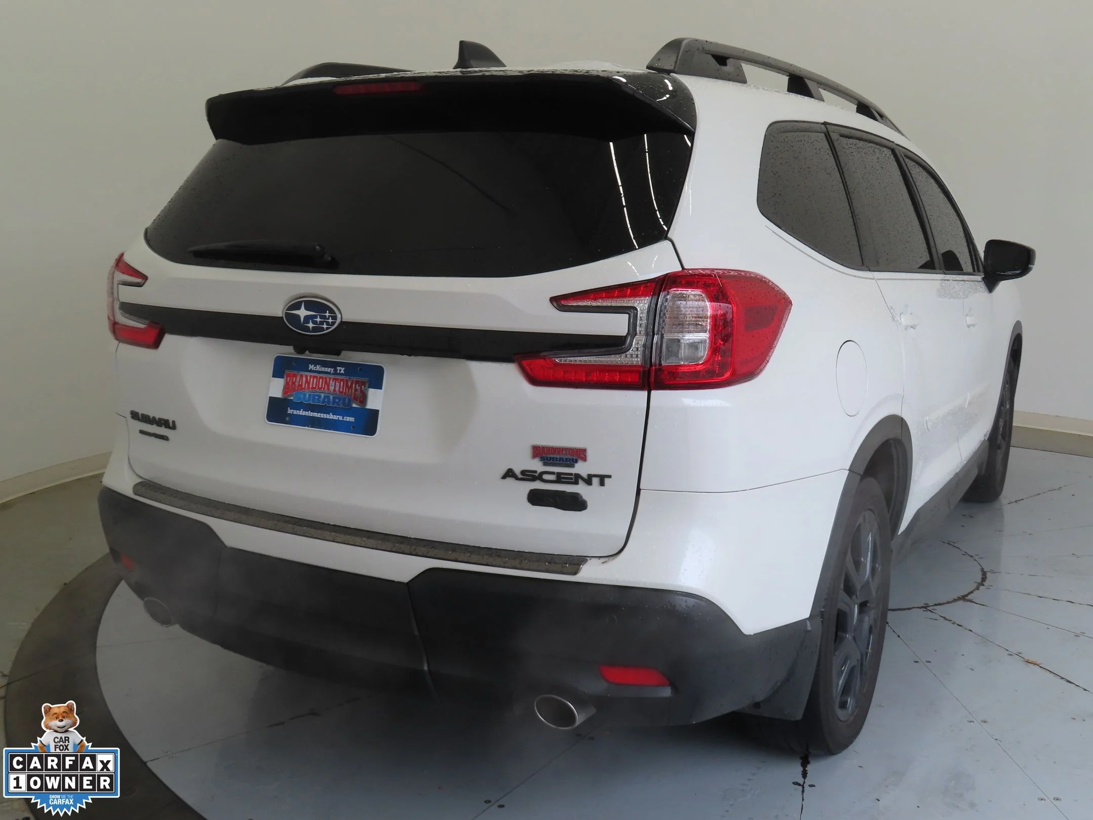Used 2025 White Subaru Onyx Edition image 3