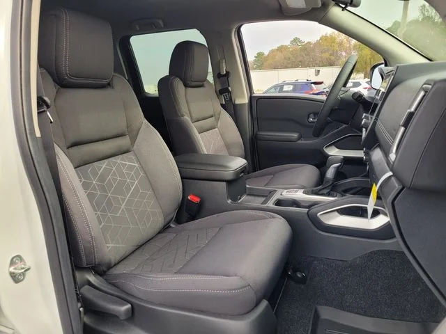 2026 Nissan Frontier SV - Photo 12