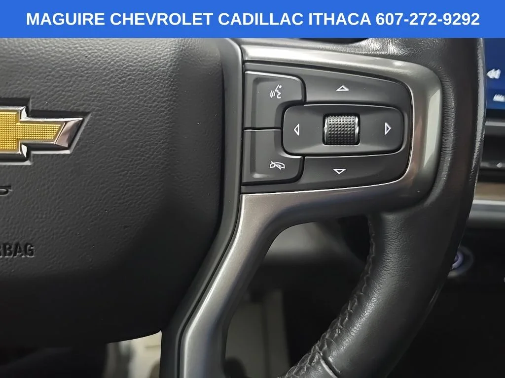 Used 2022 White Chevrolet LT image 20