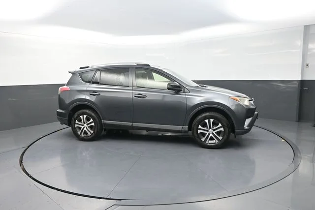 Used 2016 Gray Toyota LE image 28