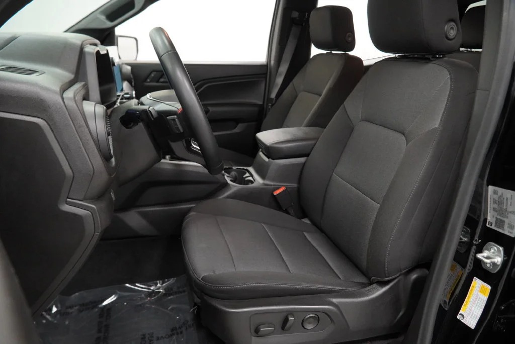Used 2025 Black Chevrolet WT/LT image 4