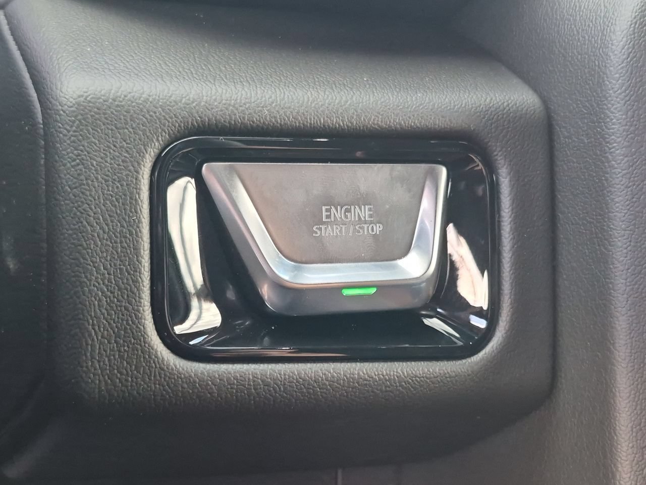 New 2026 Glacier White Tricoat GMC Denali image 17