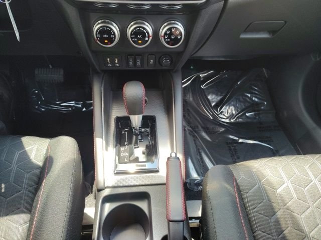 New 2025 White Mitsubishi 2.0 SE image 21