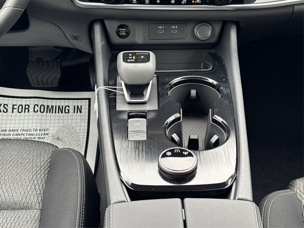 2026 Nissan Rogue SV - Photo 12