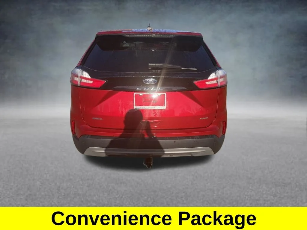 Used 2022 Red Ford SEL image 3