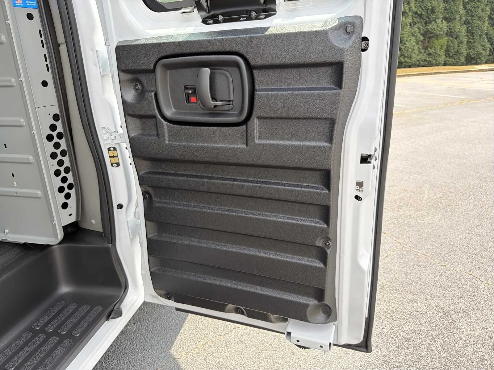 2025 GMC Savana Cargo Work Van - Photo 16