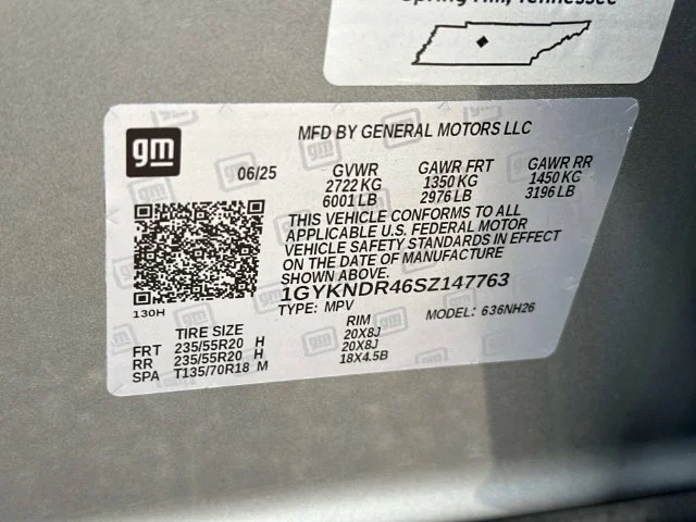 Certified Used 2025 Silver Cadillac Premium Luxury image 21