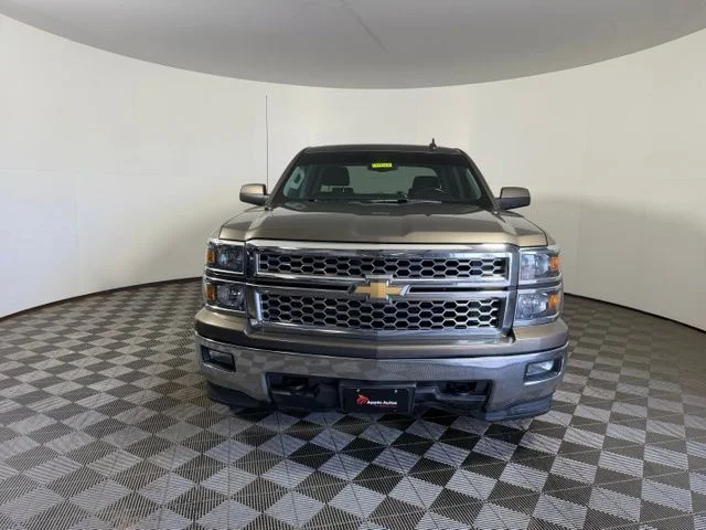 Used 2015 Chevrolet Silverado 1500 LT with VIN 3GCUKREH4FG131077 for sale in Shakopee, Minnesota