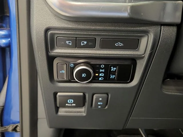 Used 2023 Blue Ford Lariat image 29