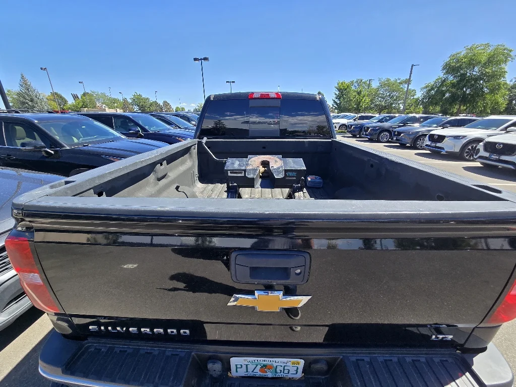 Used 2018 Black Chevrolet LTZ image 10