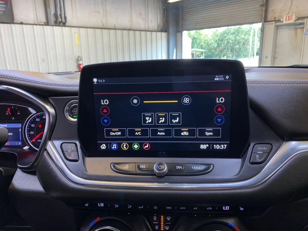 Used 2025 Black Chevrolet LT image 40