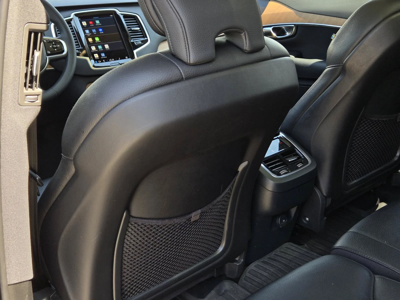 Used 2023 Platinum Gray Metallic Volvo Plus image 31