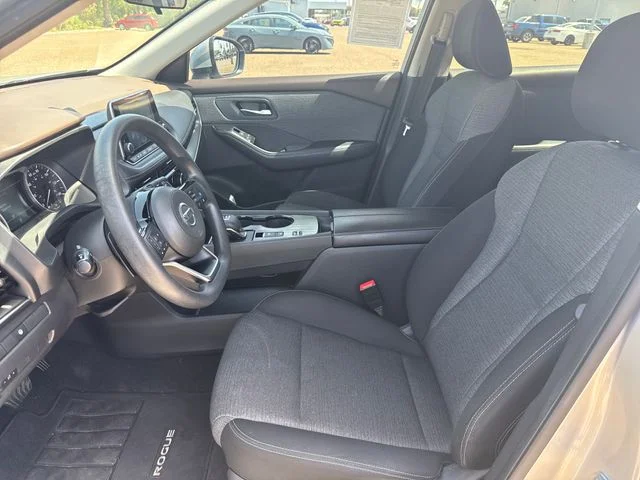 Certified Used 2021 Silver Nissan SV image 10