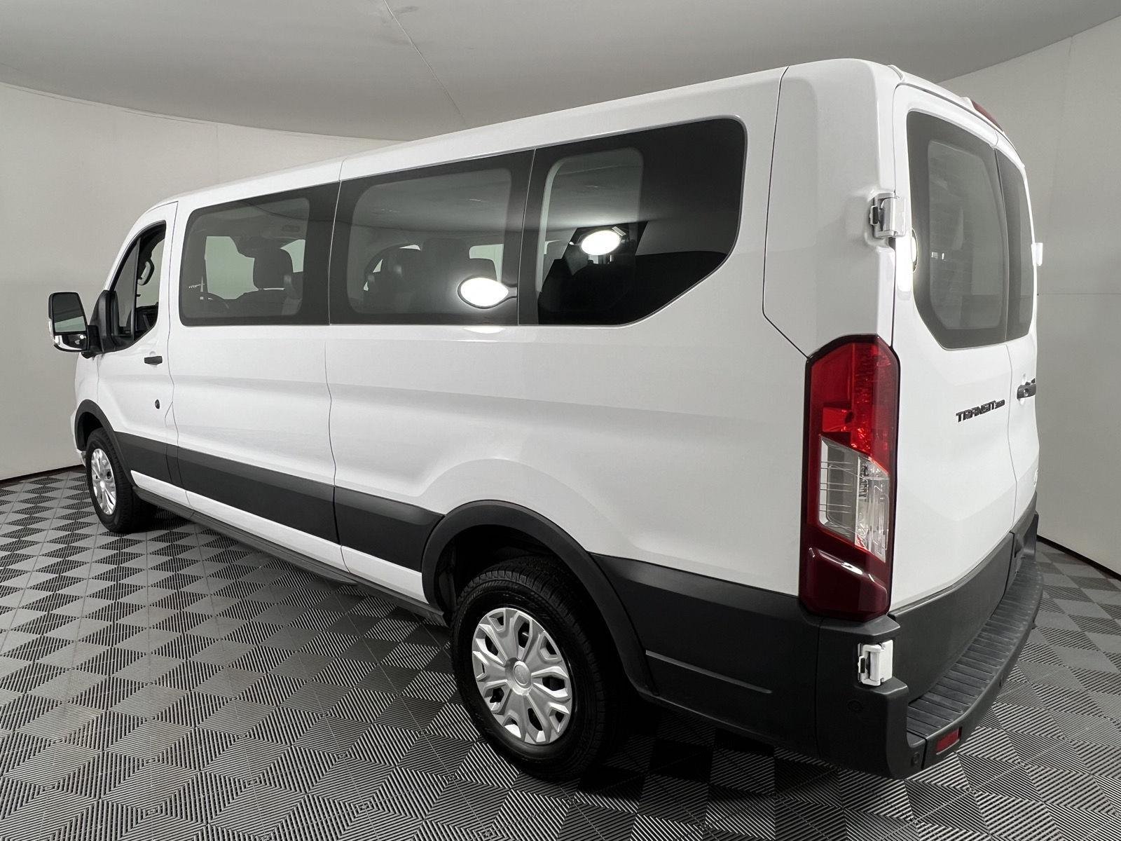 Used 2026 Oxford White Ford 350 XLT image 8