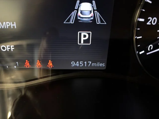 Used 2022 Gray Nissan SR image 18