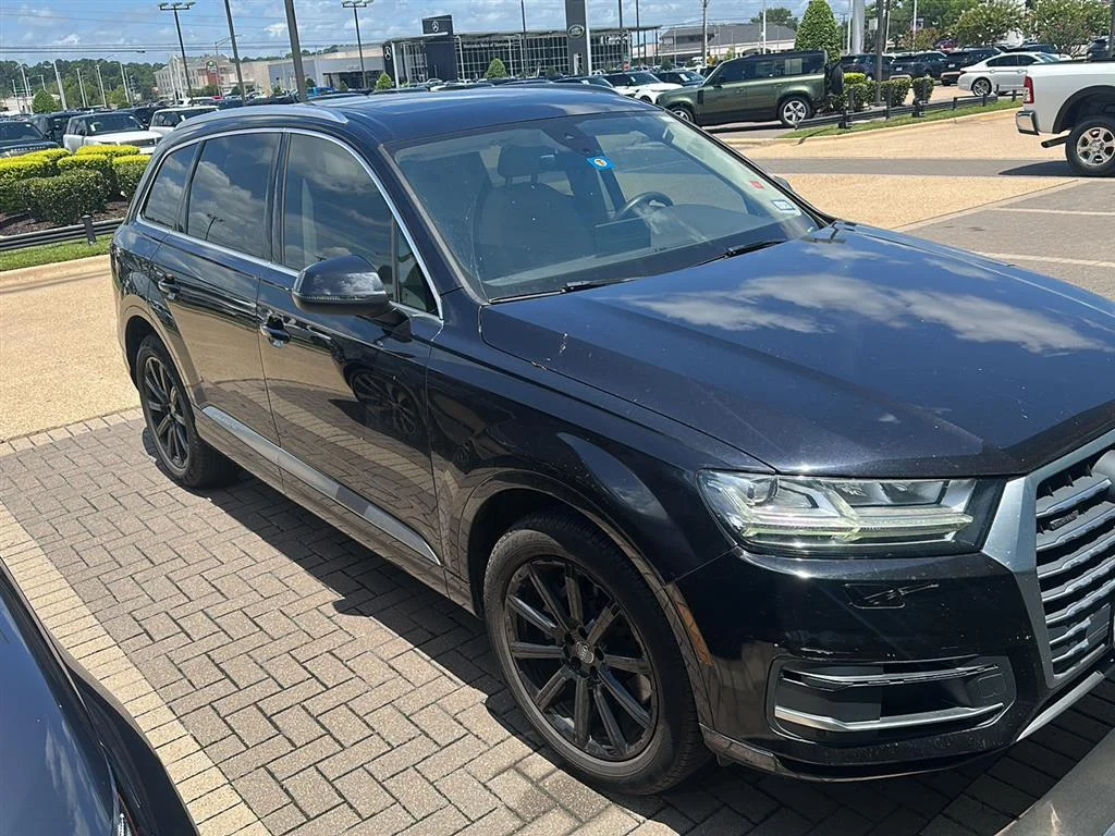 Used 2019 ORCA BLACK METALLIC AUDI QUATTRO image 4