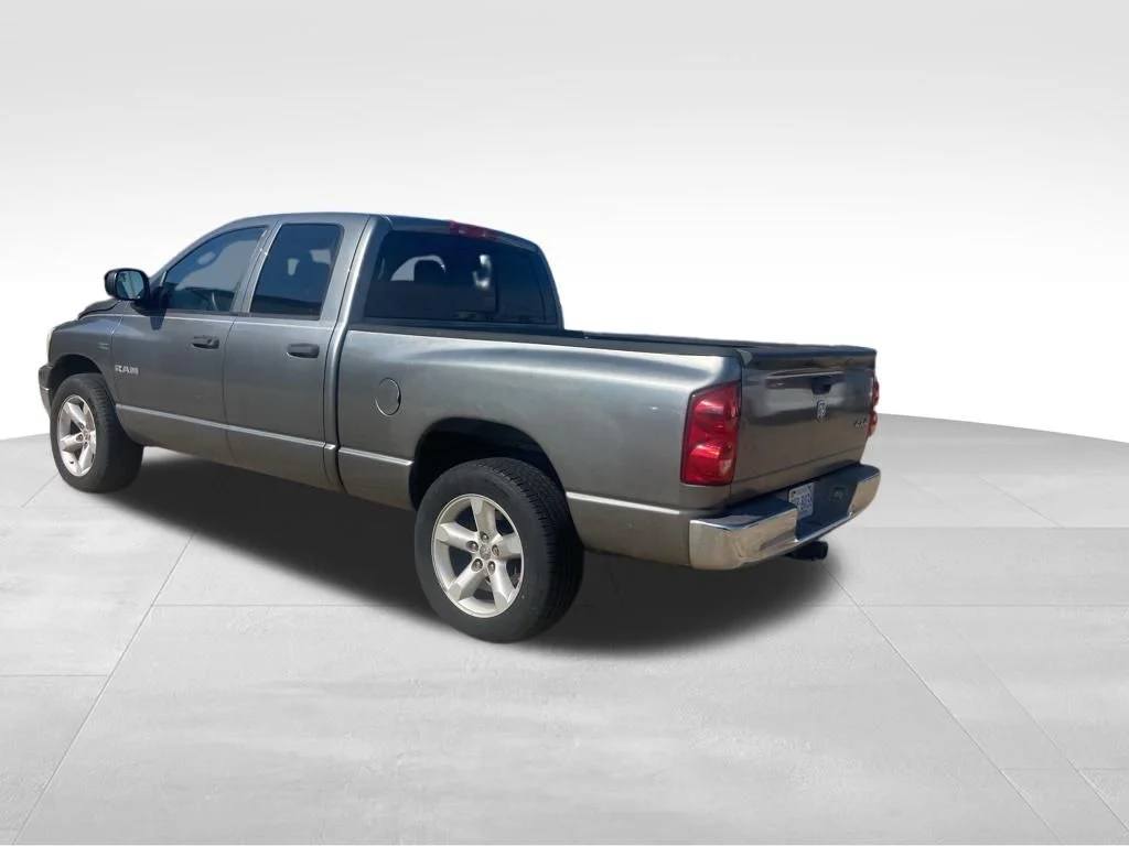 Used 2008 Gray Dodge SLT image 52