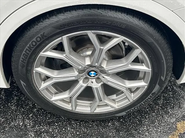2021 BMW X7 40i - Photo 37