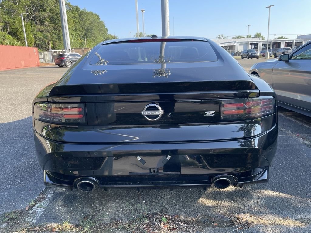 Used 2024 Black Nissan Performance image 7