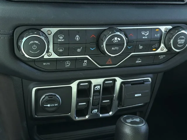 Used 2026 White Jeep Sahara image 23
